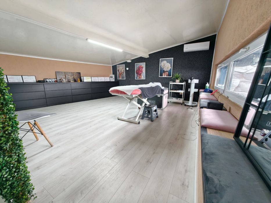 Inchiriez camera spatiu locati unghii gene tatuaj salon sector 3 masaj