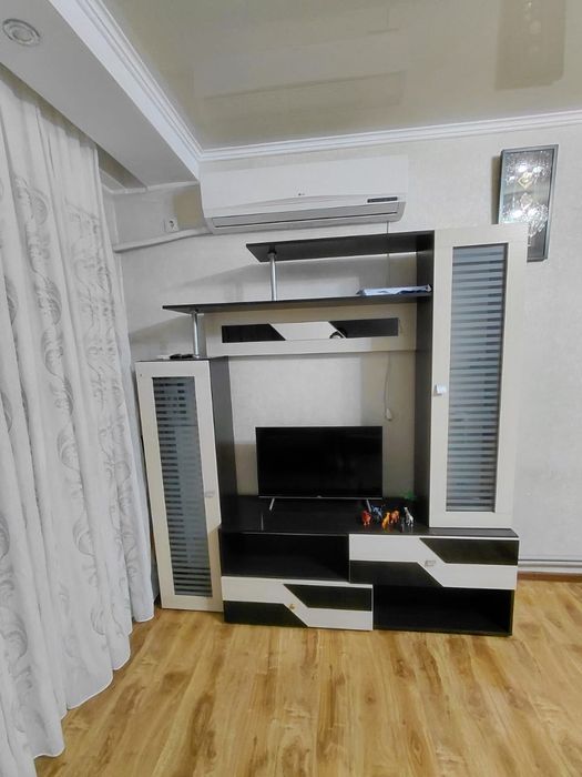 Продам стенку в хорошем состояний