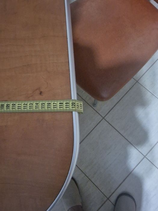 Masa bucatarie patru scaune.