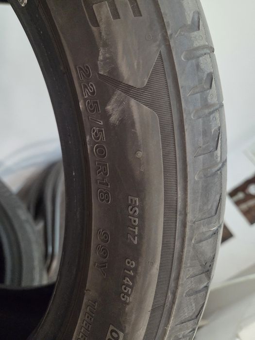 Bridgestone 225 50 18