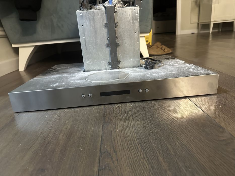 Вытяжка  Electrolux
