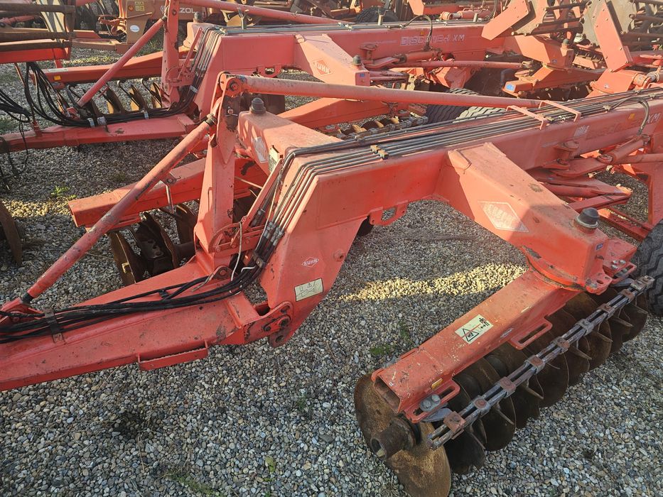kuhn disvover xm 36 disc plug freza coasa grebla remorca mig met