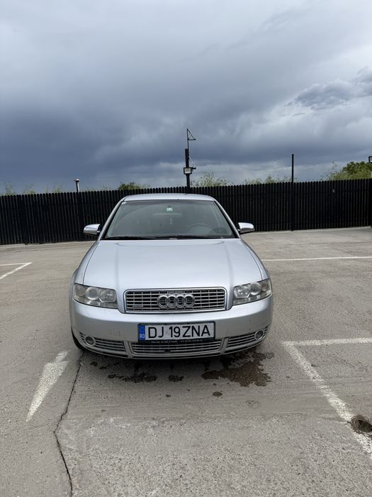 AUDI A4 0 — imagine 5
