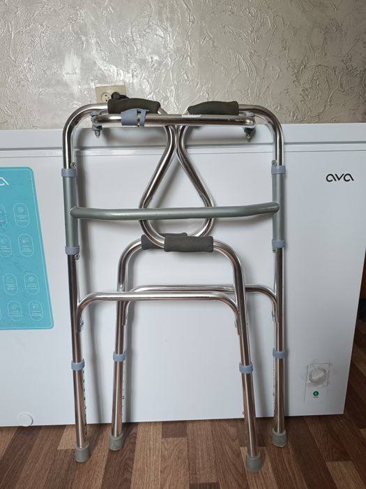 Ходунки для взрослых