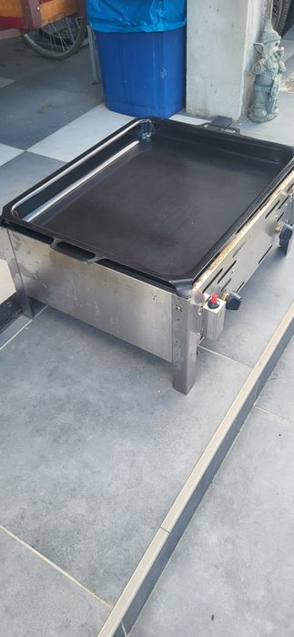 Grill gaz, tava coacere 59x48 cm, inox, 11,6 kW, consum 0,43 m3/ora, p