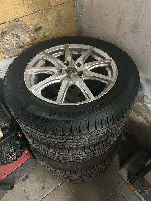 Продам комплект дисков с резиной