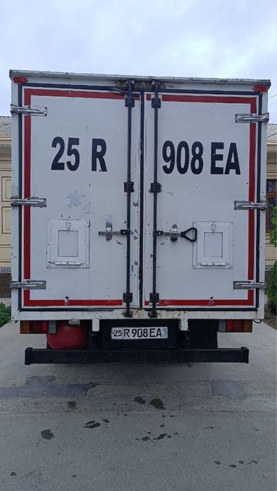 Isuzu NQR holati yaxshi ishlan turgan moshin balonlari 80% harajati yu