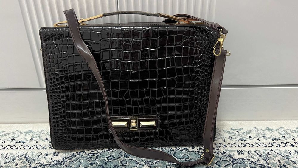 продам сумочки разные от 1000 т