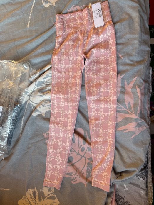 Спортен клин guess