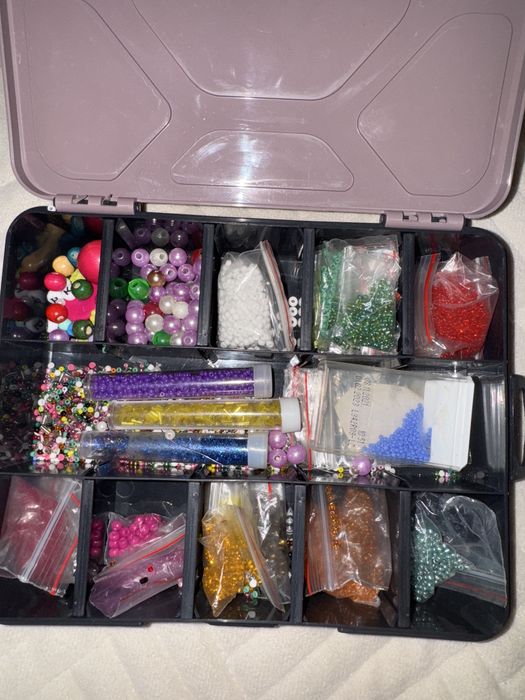 Бисер и набор для бисероплетения