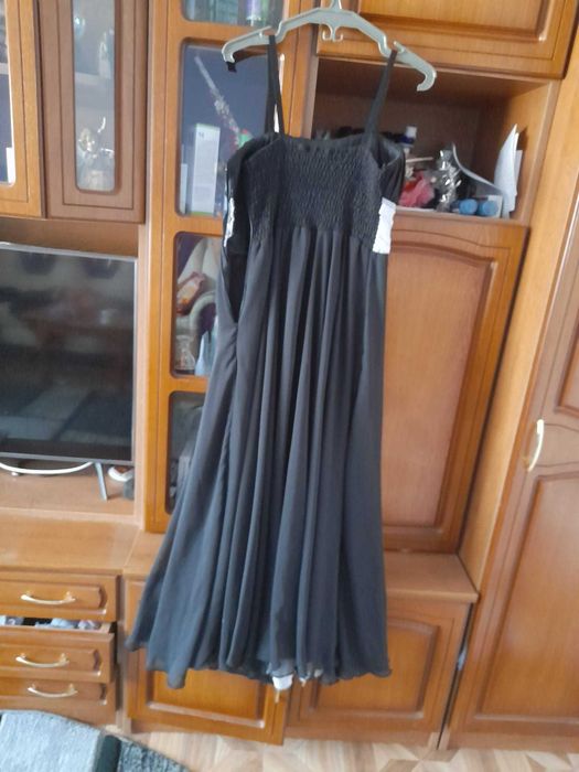 Vand rochie de vara pt dame 10.