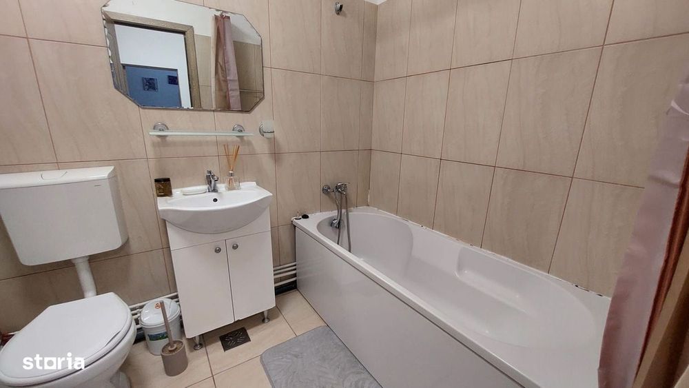 0 Comision2 camere, zona Petrom, 49 mp, finisat modern