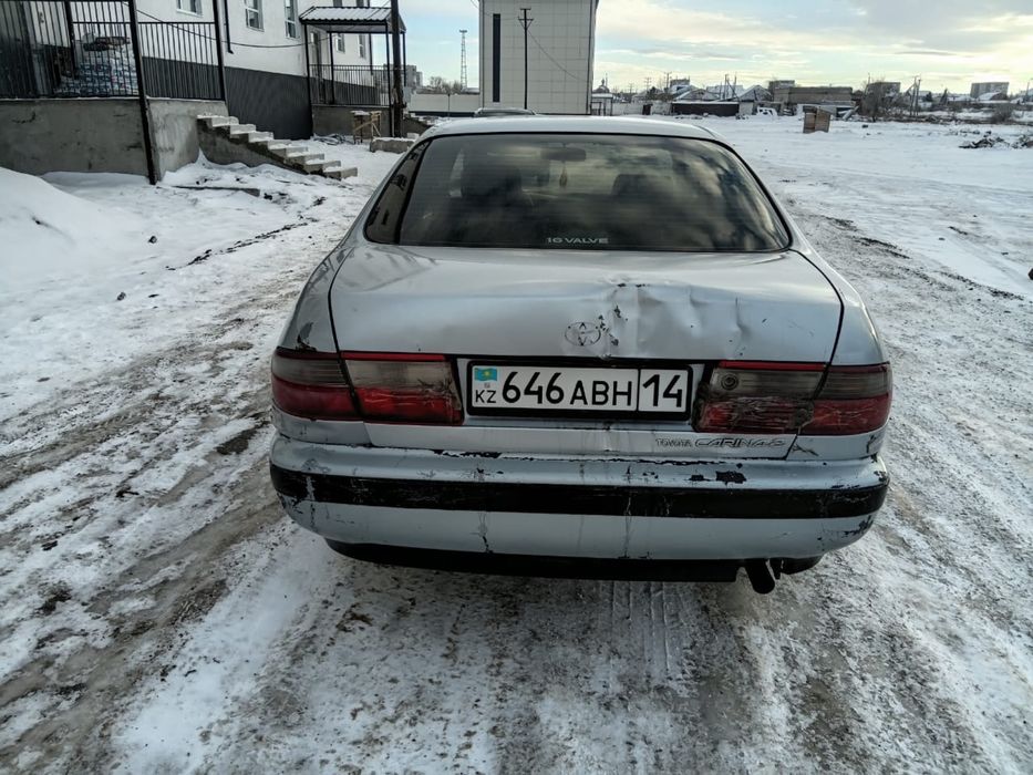Продам toyoto carina e