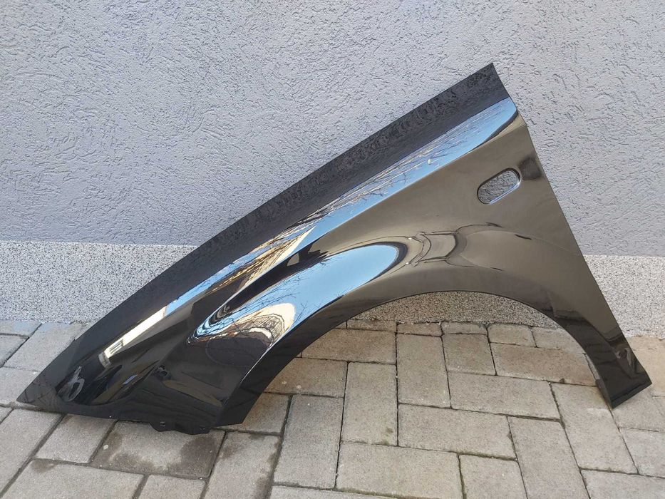 Aripa Fata Stanga Seat Leon 2005-2012 Vopsita Negru