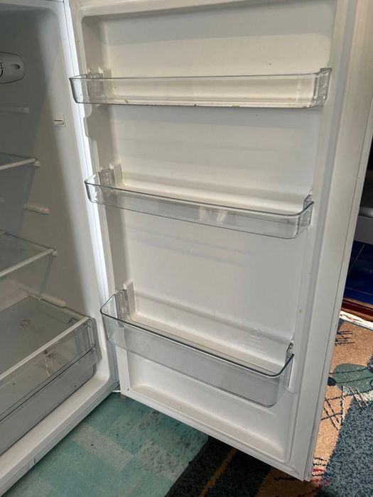 Холодильник новый
