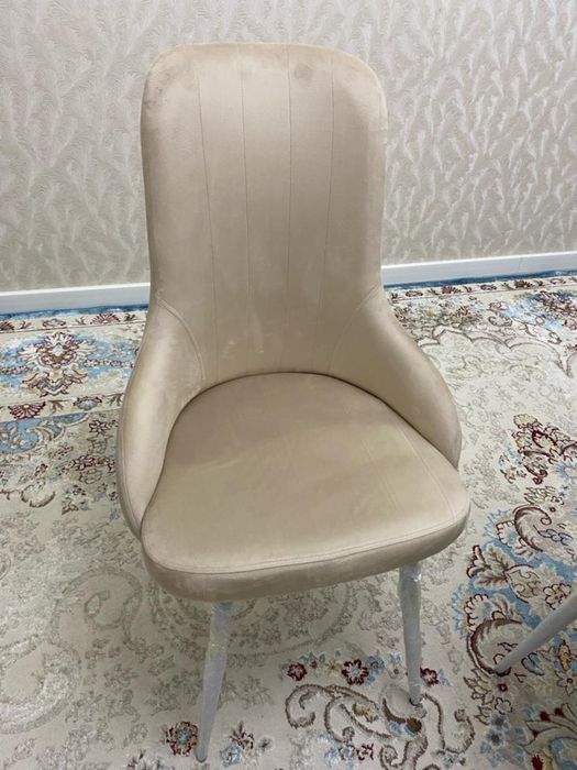 Гостиные стулья