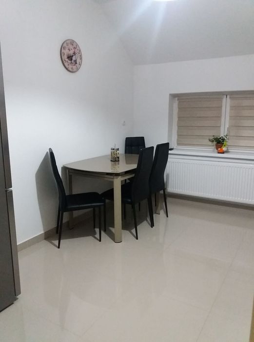 Vând apartament cu 3 camere