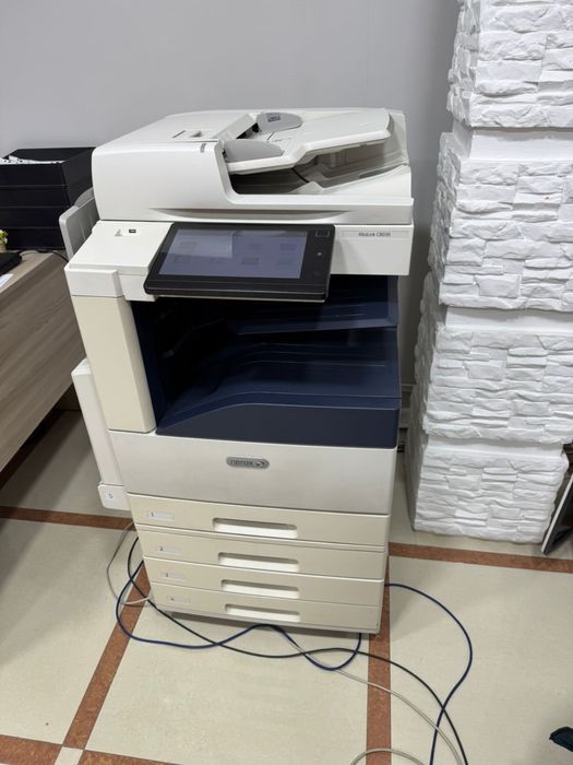 Продам принтер Xerox Altalink C8030