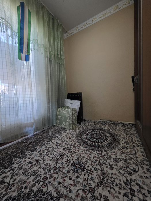 Мирзо Улуғбек тумани Феруза массиви 3/2/4.