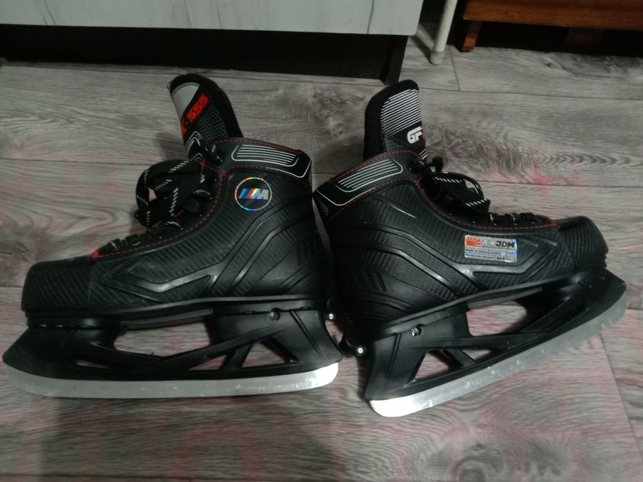 Коньки GFX 555...