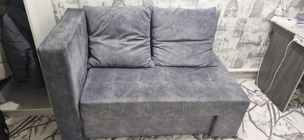 Диван подростковый