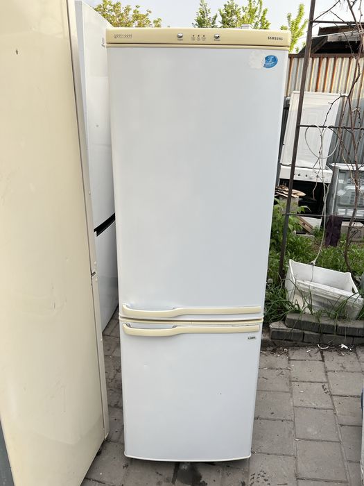Холодильник Samsung доставка есть Алматы