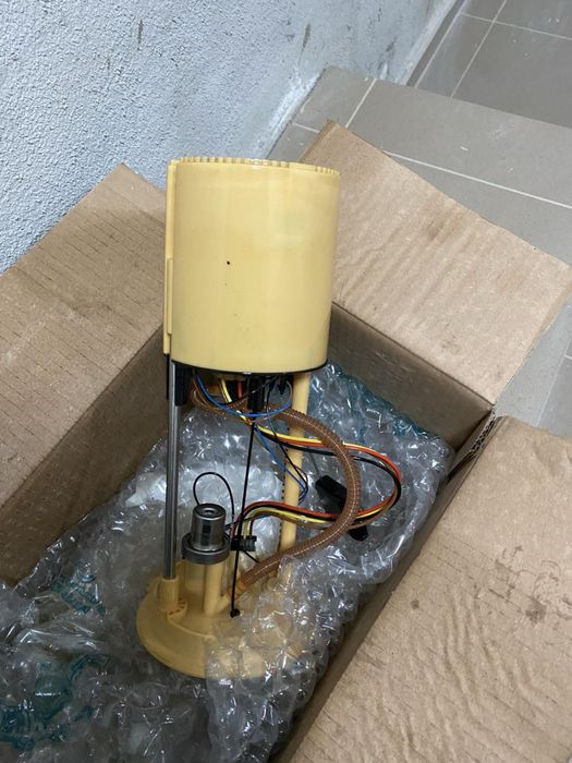 Горивна помпа-дизел-Ауди Q5 2016год отлично състояние