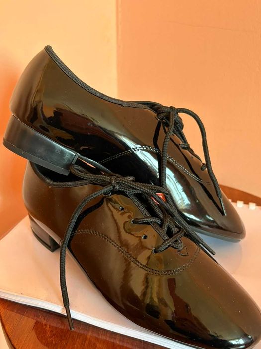 Туфли танцевальные