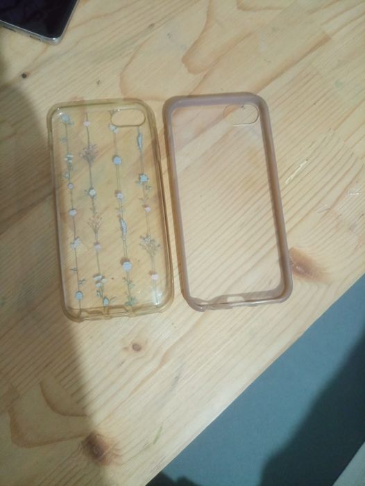 Vând huse telefoane iphone