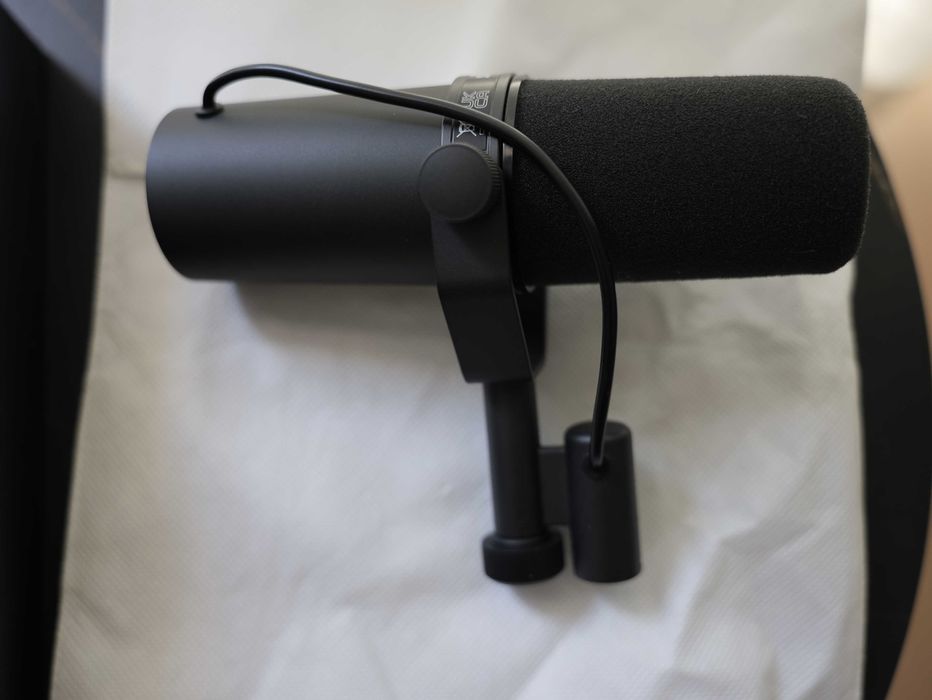 Shure SM7B Cardioid Dynamic Vocal Microphone
