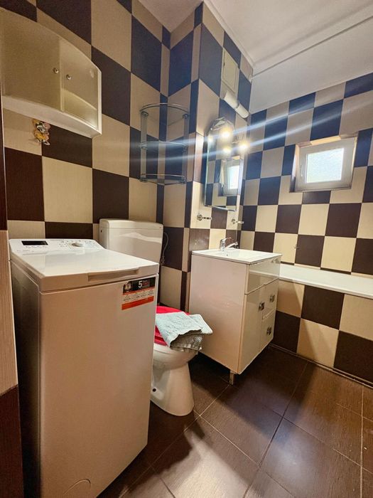 PROPRIETAR - Vand apartament 2 camere, decomandat, in Pitesti, etaj intermediar