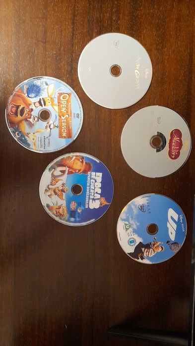 DVDuri originale dublate in limba romana -Up, New Groove etc