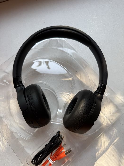 Слушалки JBL Tune 660 NC