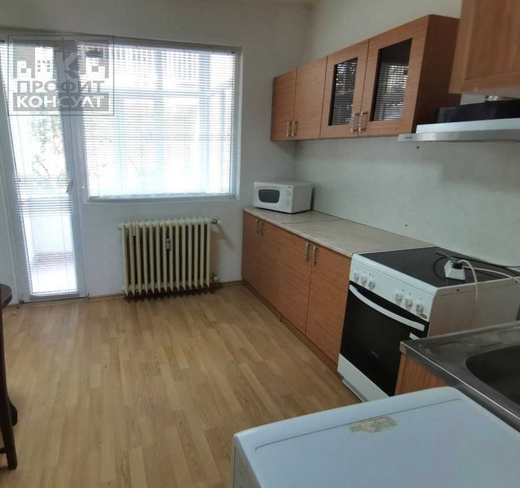 Дава се под наем Тристаен апартамент в Велико Търново, Център - 80 кв.м за 355 € - Снимка #4