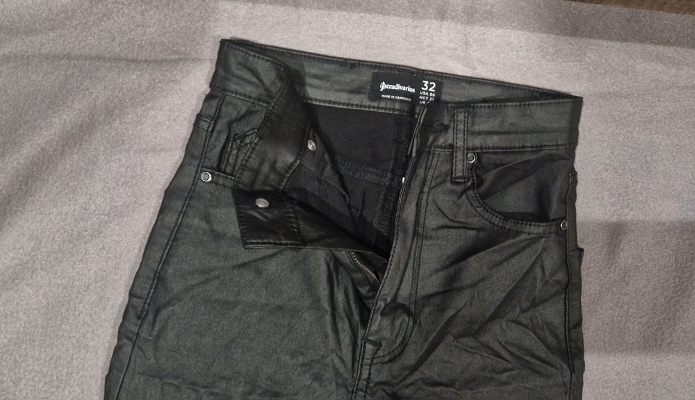 Сет ХС нови уникален сет Stradivarius