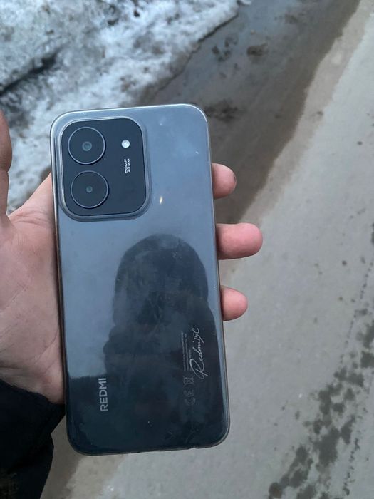 Продам телефон редми 15C