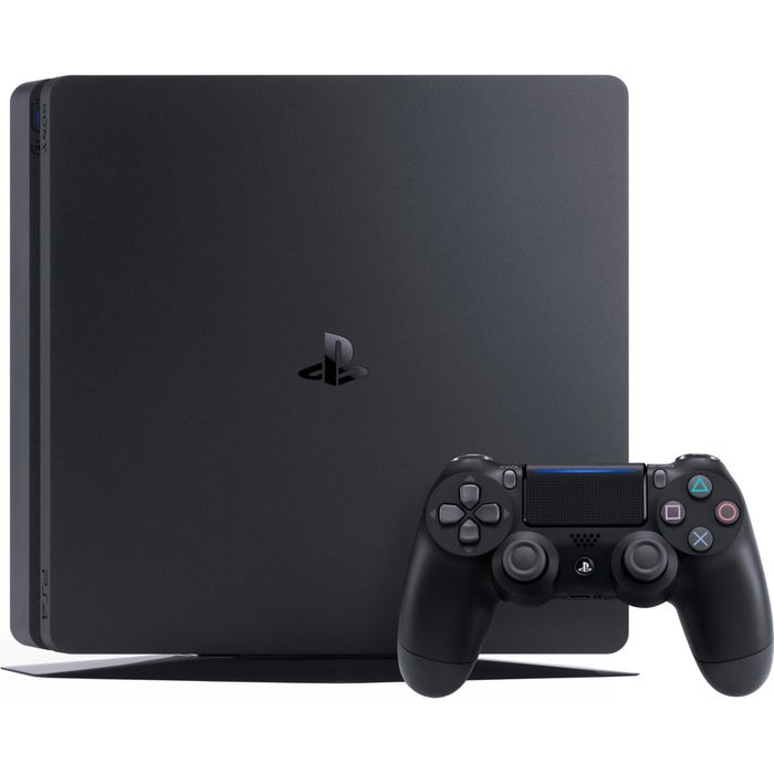 ps4  плейстейшън 4 със два джойстика и игри PlayStation 4 Fat 500GB