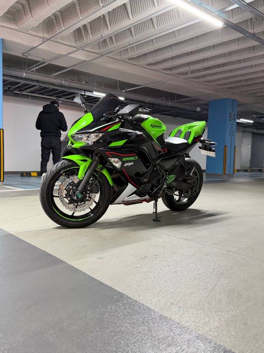 Kawasaki Ninja 650 | 2022 год |