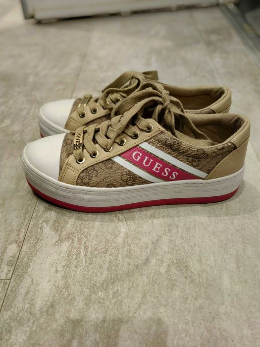 Дамски обувки Guess