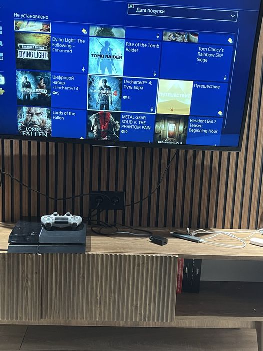 Продам ps4 500гб