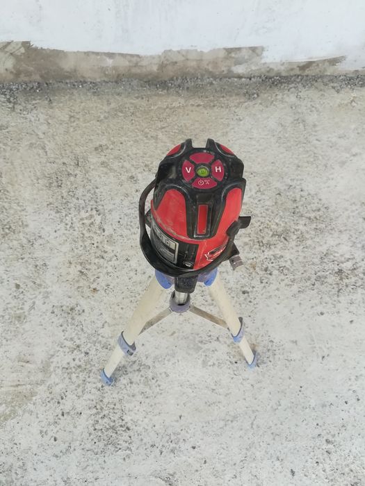 Лазерный уровень.