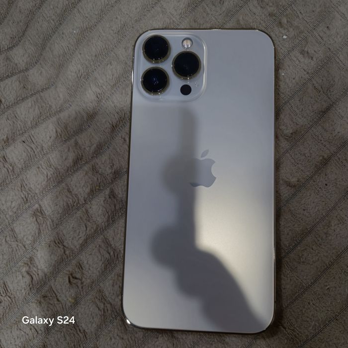 Продам айфон 13 про макс   не вскрывался