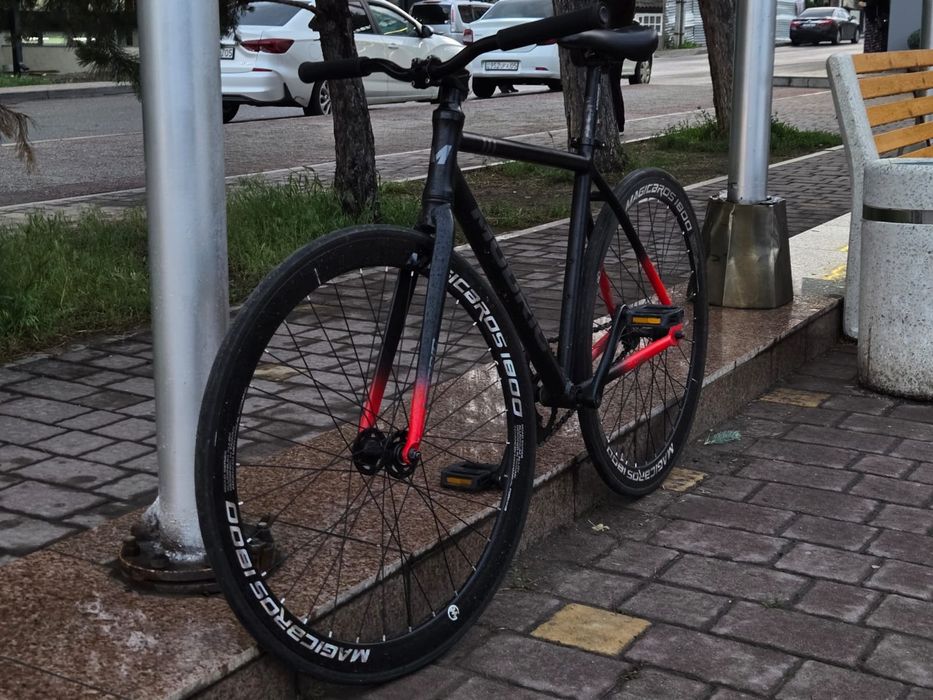 Продам Модрич с дефектом