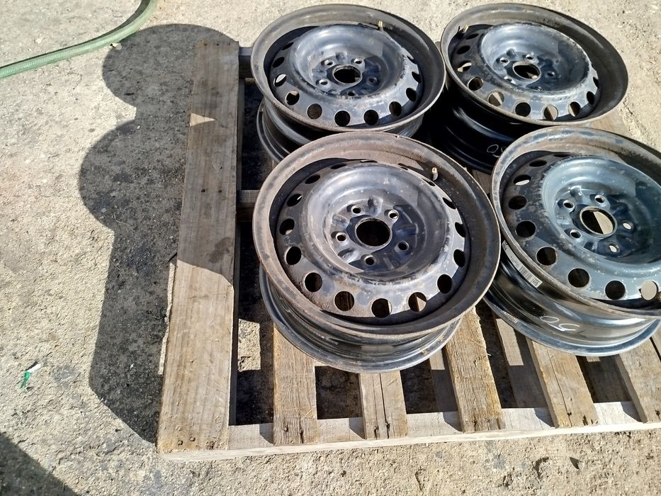 15 цола 5 х 114,3 Тойота Аурис / Корола - 6 инча / ЕТ 39