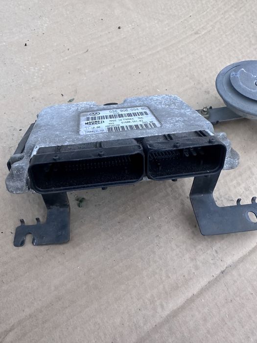 Компютър Seat Leon 1.6 16V 2005Година