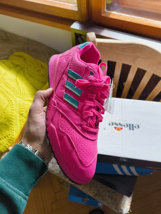 Adidas trainer размер 42 нови