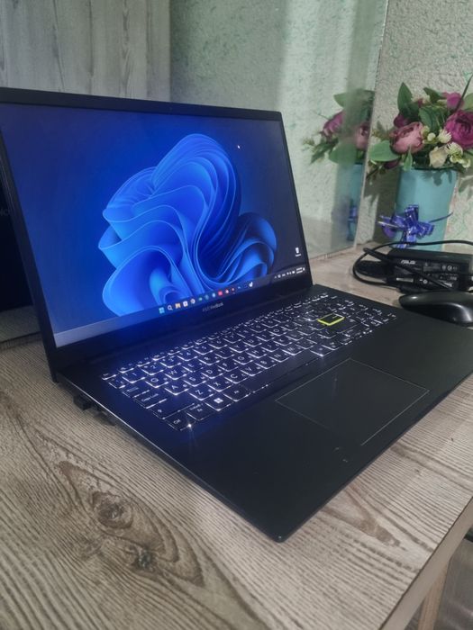 Asus Vivobook loptop