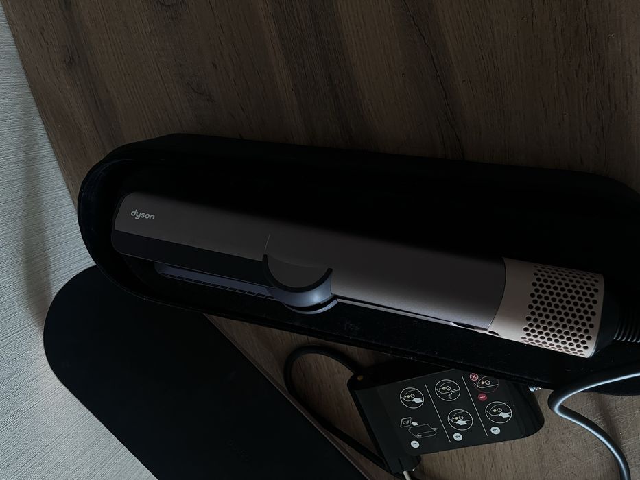 Dyson airstrait сатылады