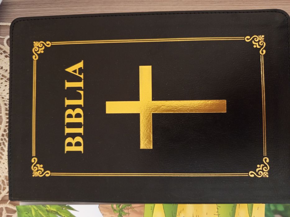 Ofer cărți GRATIS.  Biblia, Biblia pentru elevi, carte de colorat, carte de diabet, stres și depresie și noul testament