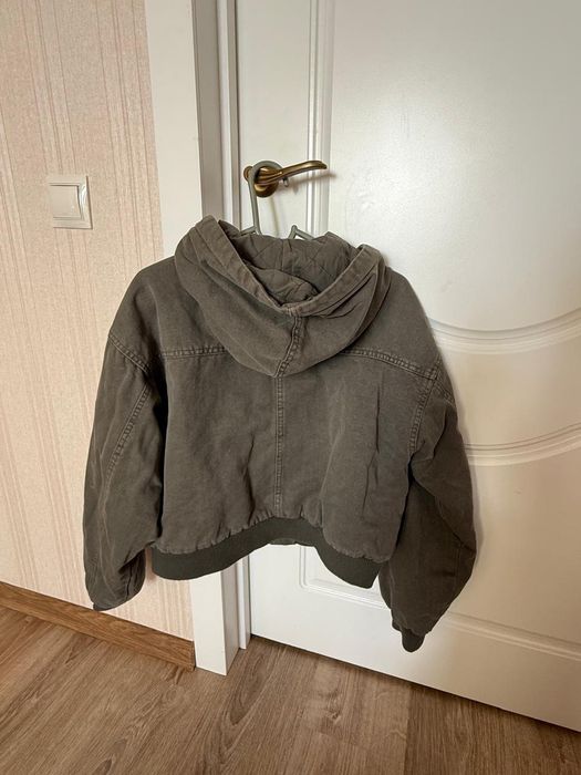 Продам куртку весеннюю